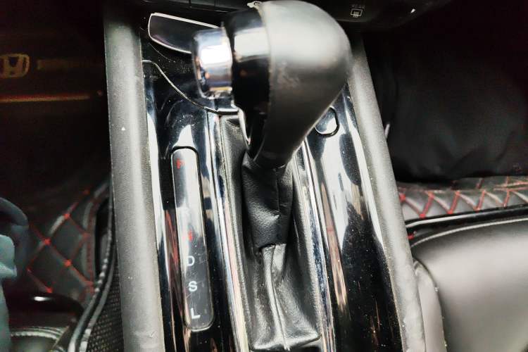 Used Honda Vezel 2015 1.5L CVT two-wheel drive Comfort trim