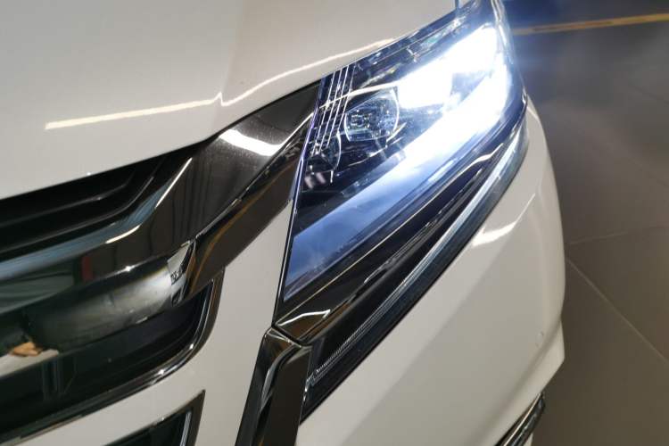 Used Honda Elysion 2019 2.0L Hybrid Supreme Edition