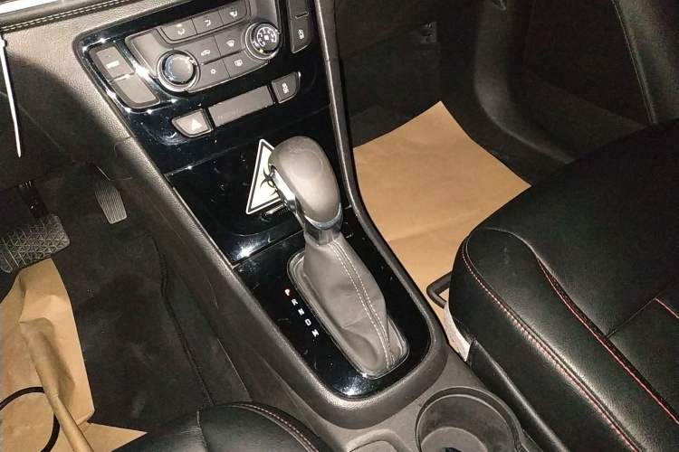 Used Buick Encore 2017 18T Automatic Two-Wheel Drive Urban Leading Model
