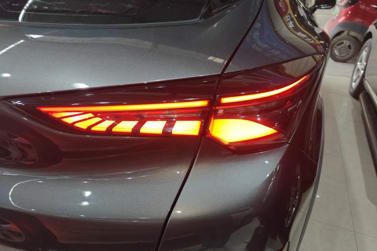 Used Changan UNI-T 2020 1.5T Prestige Version
