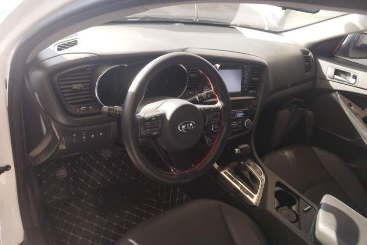 Used Kia K5 2014 2.0L Automatic LUXURY
