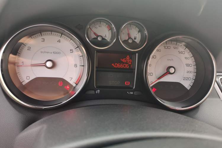 Used Peugeot 308 2014 Enjoy Edition Classic 1.6L Manual YouShang Model