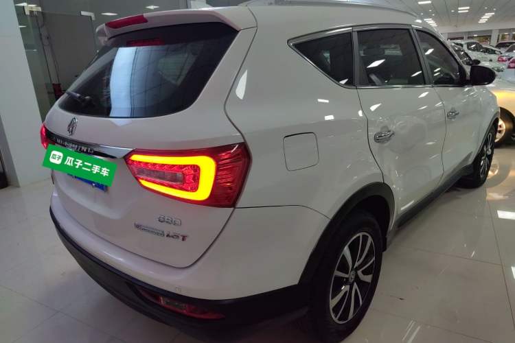 Used Dongfeng Fengon 580 2016 1.5T Manual Luxury Version