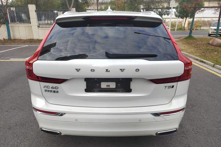 Used Volvo XC60 2021 T5 4x4 Smart Luxury Edition
