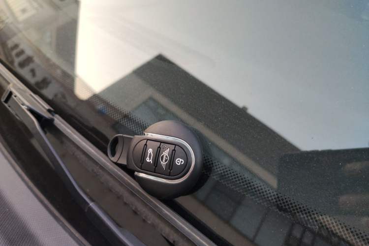 Used  MINI 2019 1.5T COOPER Artist Five-Door Edition
