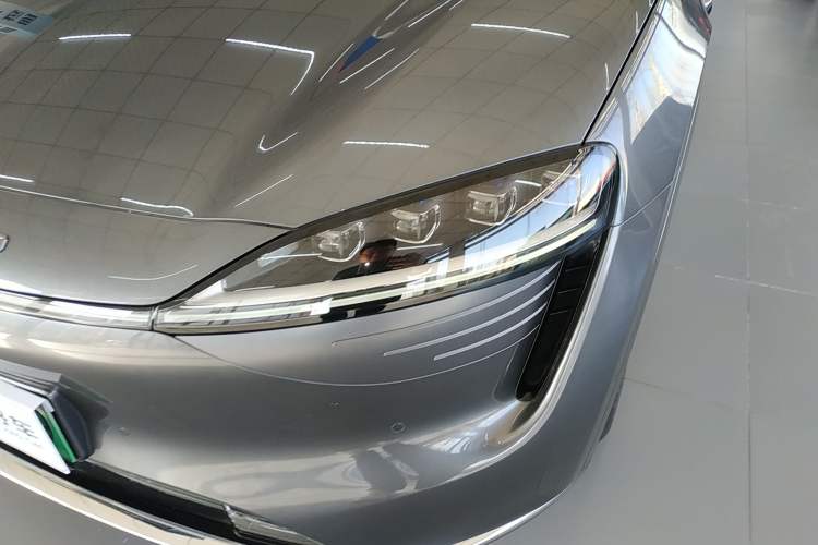 Used Hima Luxeed R7 2024 All-Electric 736 km Ultra