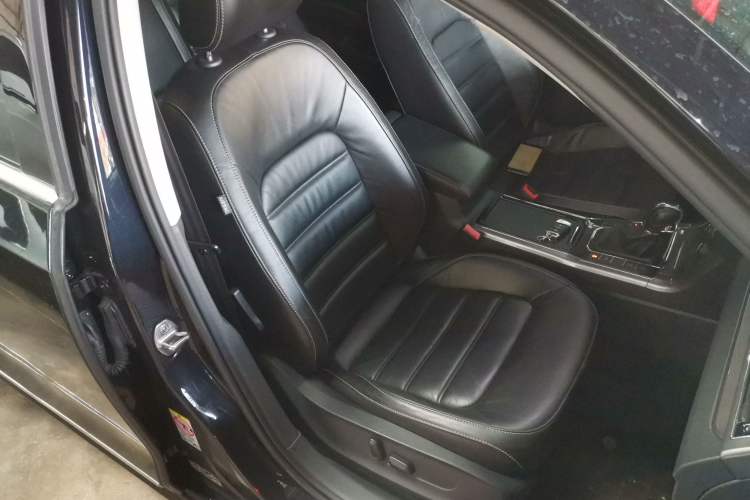 Used Volkswagen Passat 2017 330TSI DSG Luxury Edition
