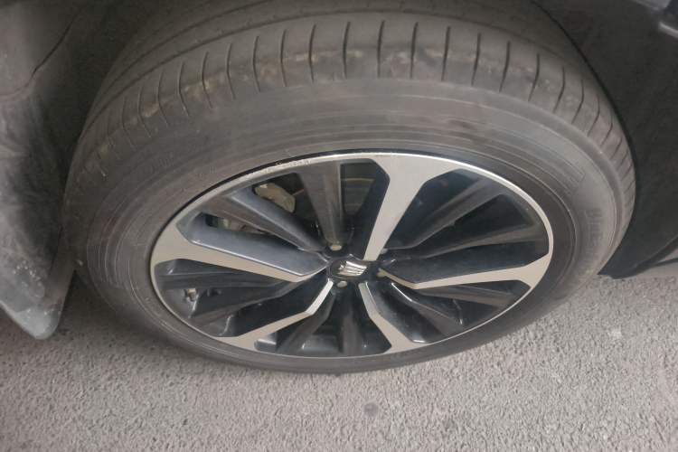 Used Toyota Crown Kluger 2021 2.5L HEV Four-Wheel Drive Premium Edition
