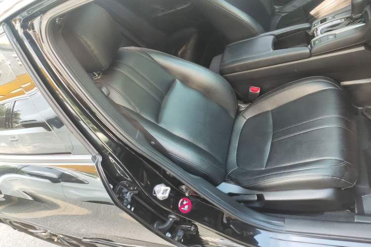 Used Honda Civic 2021 HATCHBACK 220TURBO CVT Trendy Cool Edition
