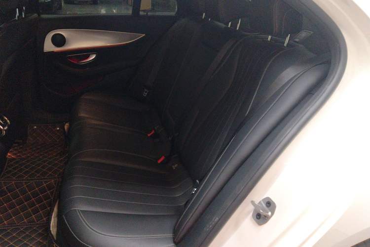 Used Mercedes-Benz E-Class 2019 E 260 Sport Edition 4MATIC
