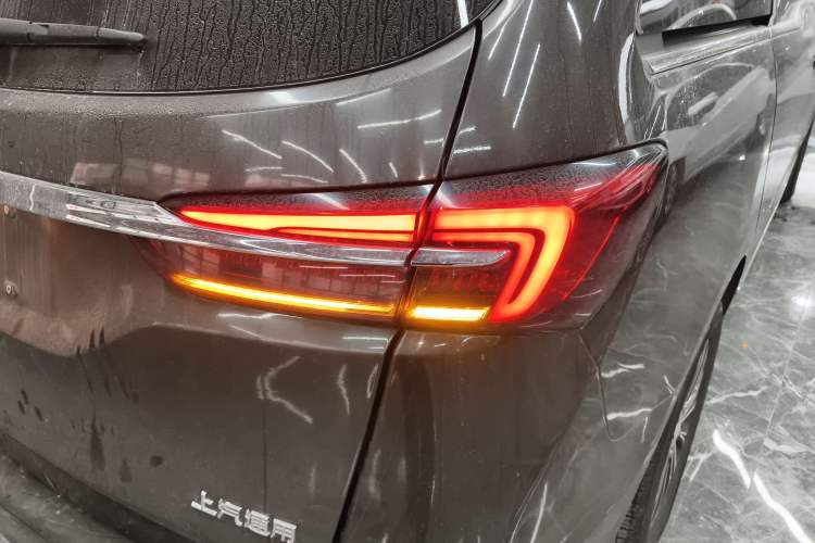 Used Buick GL8 2021 Land Cruiser Executive Class 652T Luxury Model
