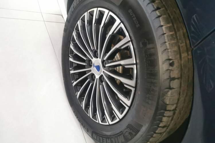 Used Denza D9 2022 DM-i 970 Four-Wheel Drive Prestige Model