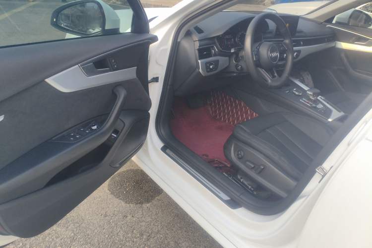 Used Audi A4L 2019 40 TFSI Ambition Version China V