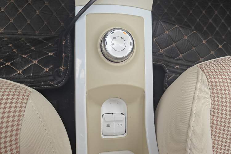 Used Wuling Hongguang MINIEV 2024 3rd Generation 215km Advanced Version
