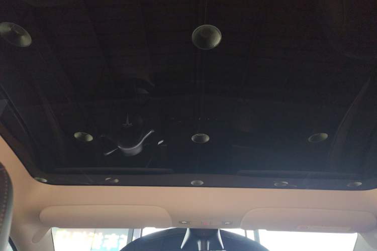 Used Tesla Model Y 2021 Long-Range All-Wheel-Drive Version