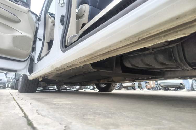 Used Buick GL8 2021 ES Landtrek 653T Comfort Edition
