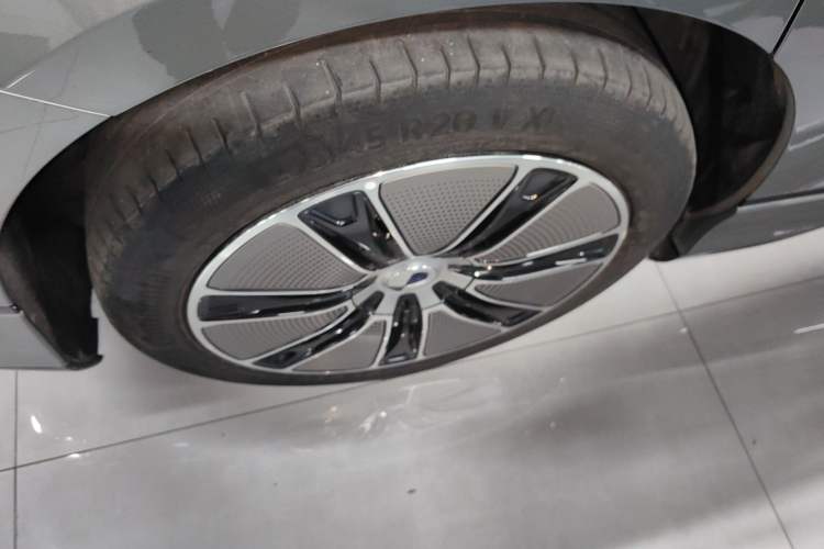 Used Denza Z9GT 2024 1100 Four-Wheel Drive Max Edition