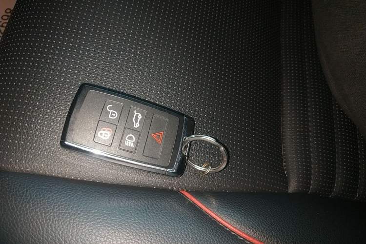 Used Land Rover Discovery Sport 2022 249 PS R-Dynamic SE Performance Tech Edition 5 Seats
