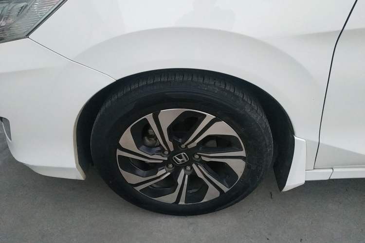 Used Honda Crider 2016 1.8L CVT Luxury Edition
