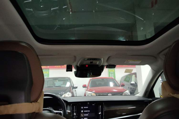 Used Volvo S90 2018 T4 Zhiyuan Edition