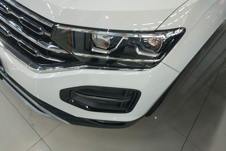 Used Volkswagen Tayron 2019 330TSI Two-Wheel Drive Luxury Model China VI Standard