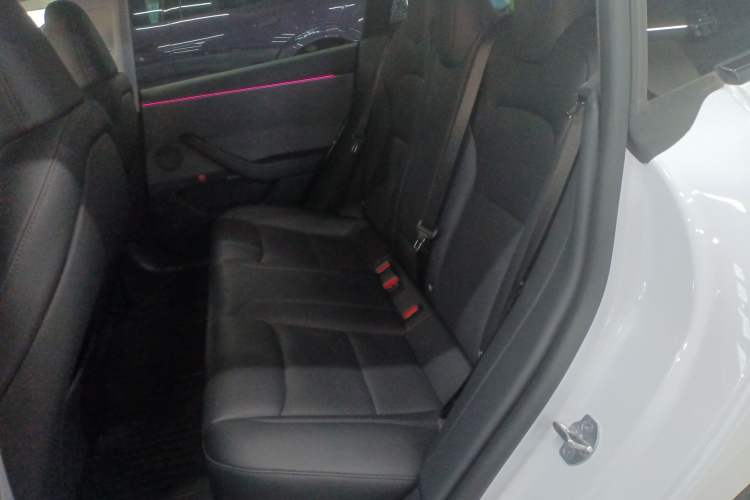 Used Tesla Model 3 2025 Rear-Wheel-Drive Version
