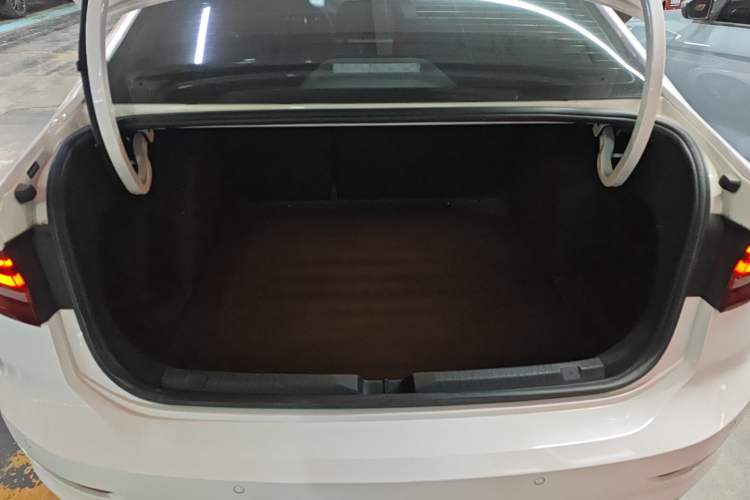 Used Volkswagen Lavida 2021 280TSI DSG Comfort Edition
