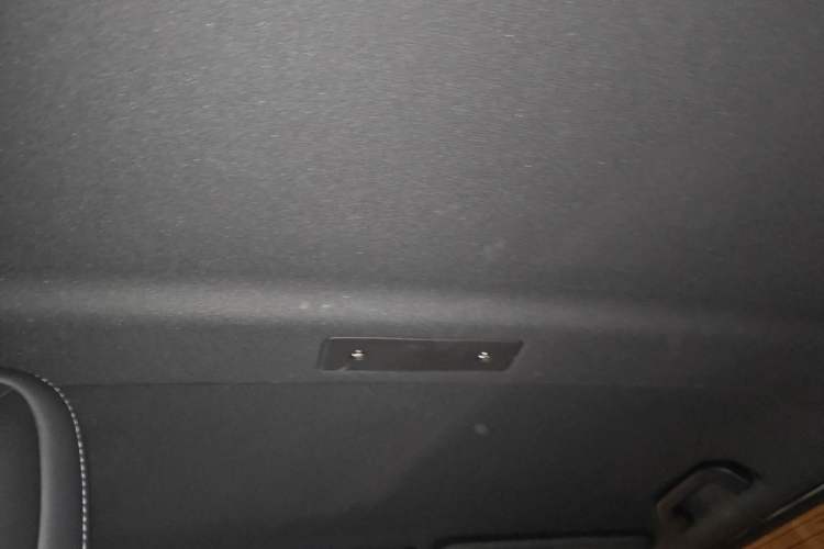 Used  V23 2025 401 Two-Wheel Drive Advanced Edition