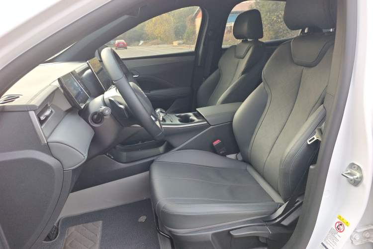 Used BYD Qin PLUS 2025 EV Smart Drive Edition 420KM Leading Model