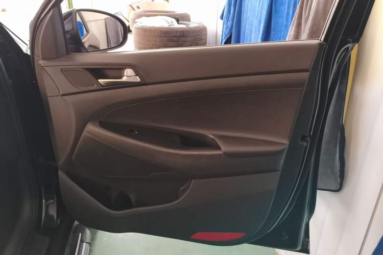 Used Hyundai Tucson 2015 1.6T Dual-Clutch Two-Wheel-Drive Smart Model
