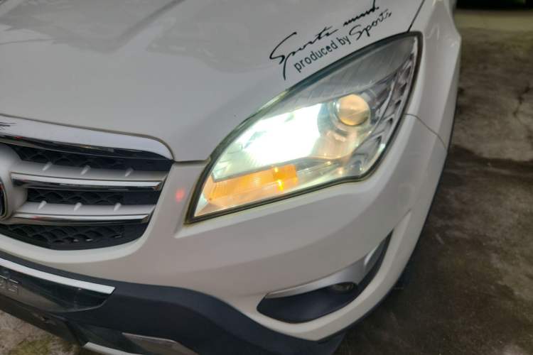 Used Changan CS35 2015 1.6L Manual Luxury Model China IV Standard
