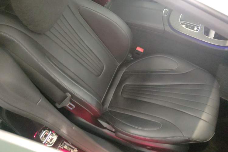 Used Mercedes-Benz CLS 2021 CLS 300 Luxury Model
