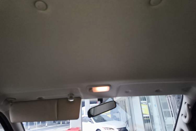 Used FORTHING Lingzhi 2023 M5L 1.6L Base Model 7 Seats
