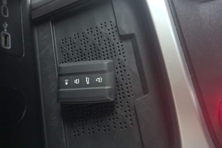 Used Tank 300 2024 2.0T Crosser
