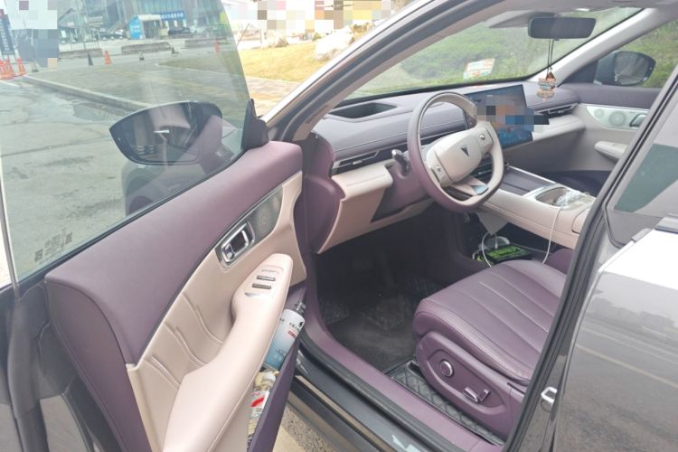 Used  S07 2026 230Ultra with Huawei Qiankun ADS SE Edition