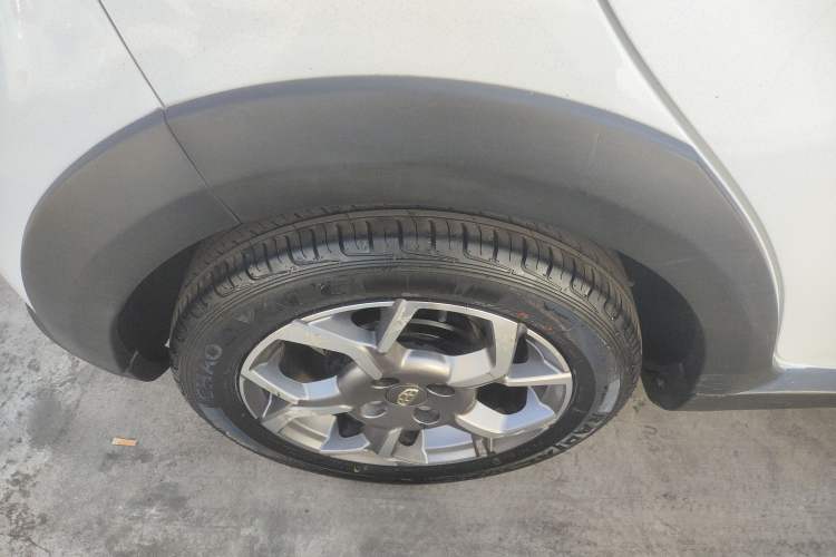 Used Geely Auto Vision X1 2017 1.3L Automatic Fun Edition
