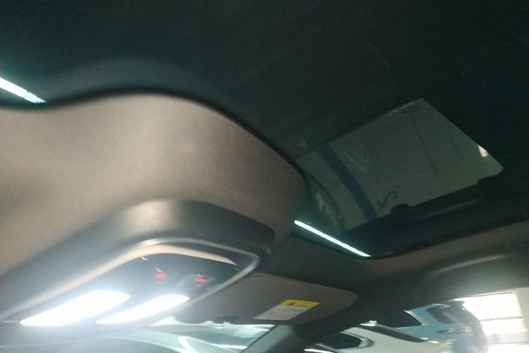 Used  SL03 2024 135Plus Glory Edition