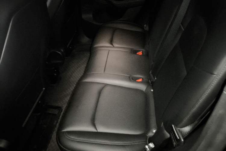 Used Tesla Model Y 2022 Long-Range All-Wheel-Drive Version
