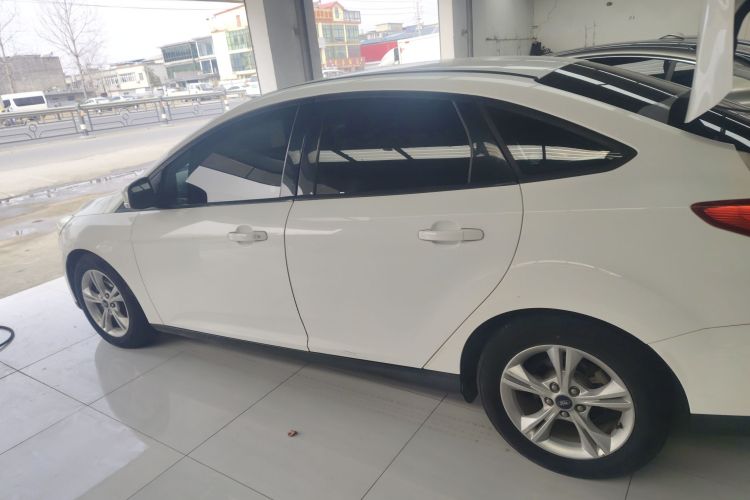 Used Ford Focus 2017 Sedan 1.6L Automatic Comfort Plus SmartDrive Edition