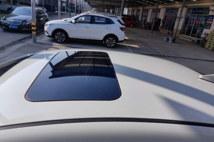 Used Hyundai Elantra 2016 1.6L Automatic ZhiXuan – Elite Version
