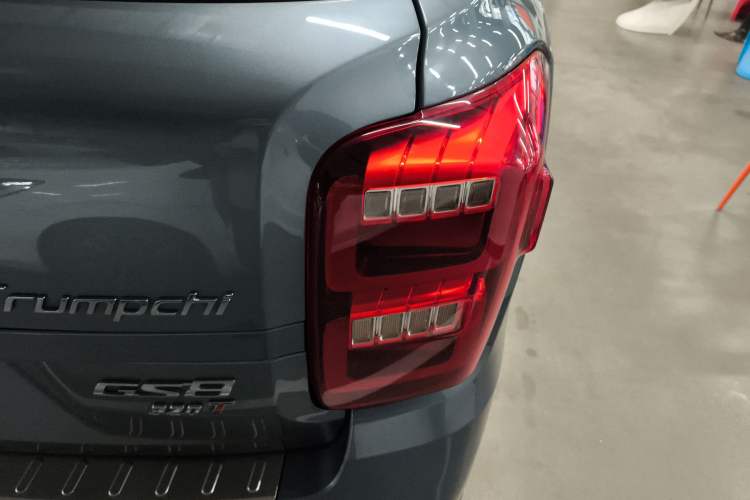 Used GAC Trumpchi GS8 2017 320T Two-Wheel Drive Luxury Smart Connectivity Version (7 Seats)