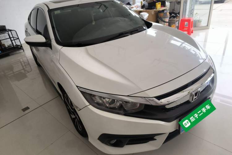 Used Honda Civic 2016 220TURBO CVT Luxury Edition
