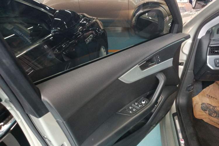 Used Audi A4L 2019 40 TFSI Fashion Version China V
