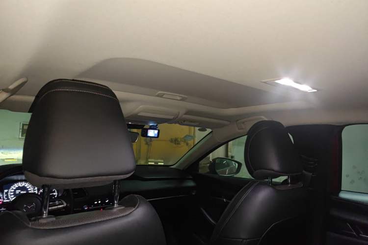 Used Mazda Mazda 3 Axela 2020 1.5L Automatic Luxury Version
