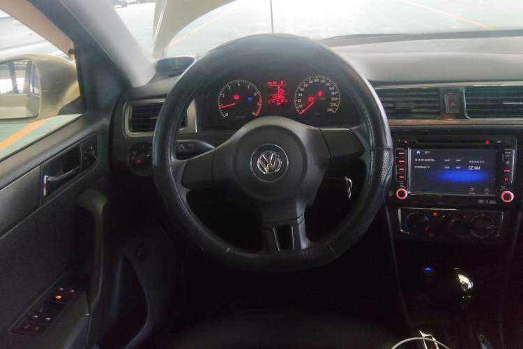 Used Volkswagen Santana 2013 1.6L Automatic Comfort Edition
