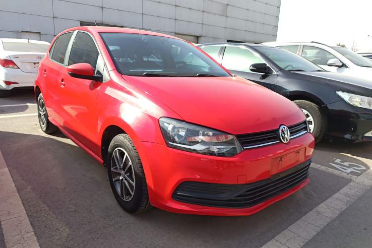 Used Volkswagen Polo 2016 1.4L Manual Fashion Model