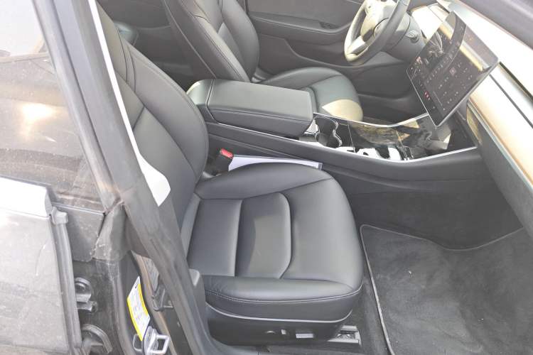 Used Tesla Model 3 2019 Long-Range All-Wheel-Drive Version