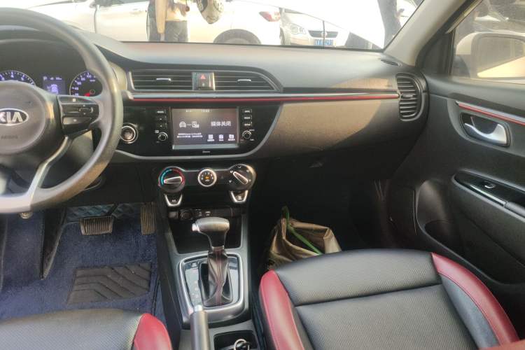 Used Kia KX Cross 2017 1.4L AT GLS