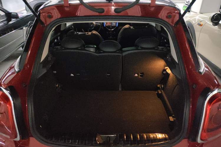 Used  MINI 2016 2.0T COOPER S Pioneer Edition Five-Door Model
