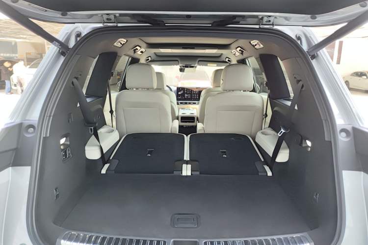 Used Li Auto L9 2022 Max model
